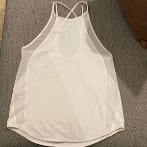 Lululemon Tank with mesh sides & open back!
